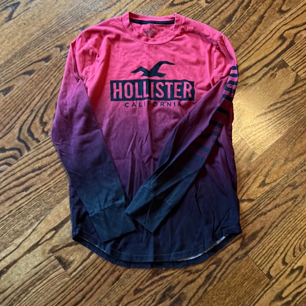 Red hombre Hollister shirt